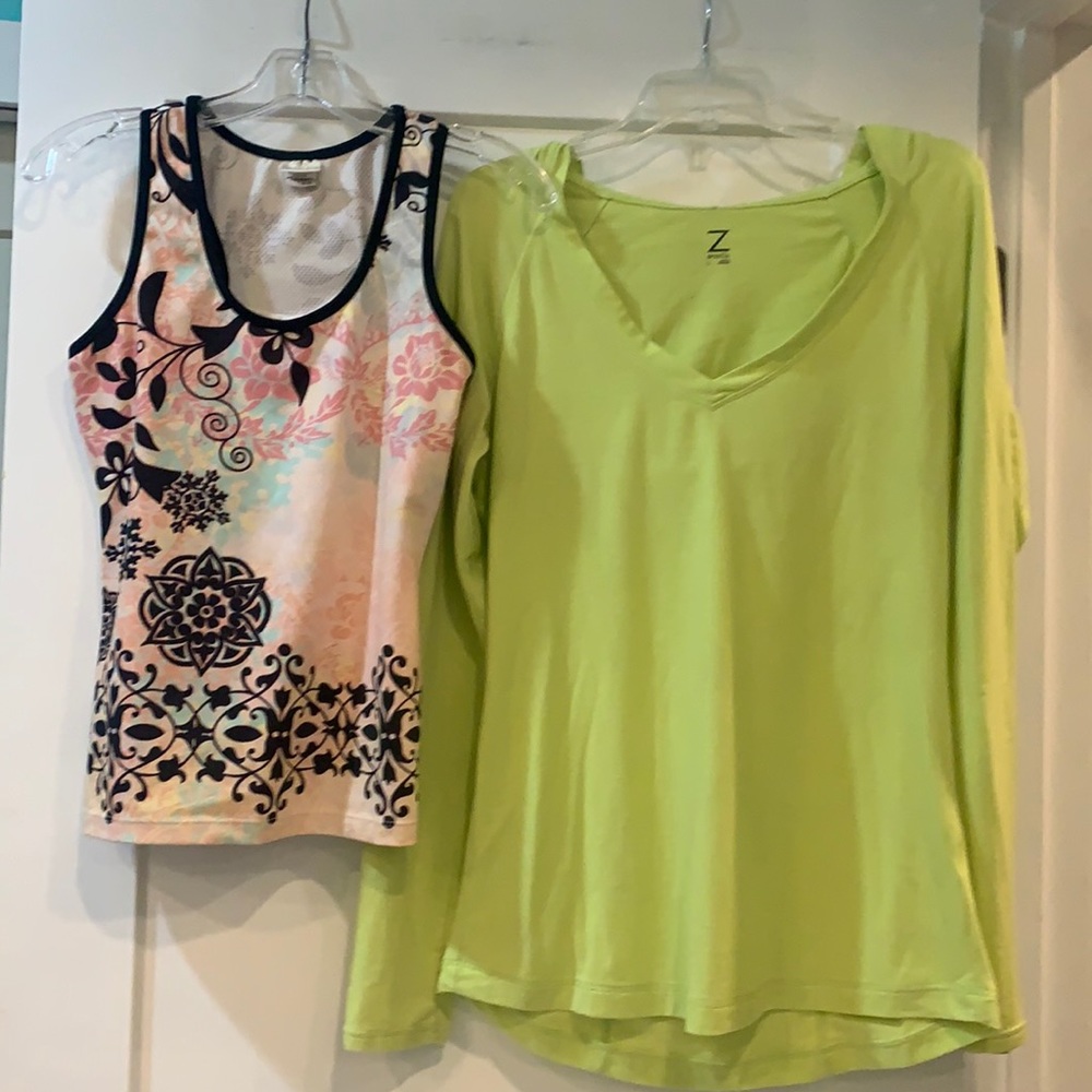 2 Lg. Tops So Sporty, Zella